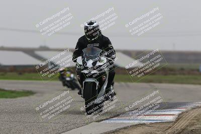 media/Nov-29-2025-TrackDaz (Sat) [[10ae2d9bce]]/C Group/Session 4 (Wheelie Bump)/